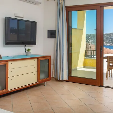 Fronte Mare 1 * Capo Testa
