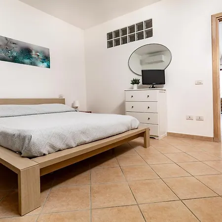 Fronte Mare 1 Apartment *